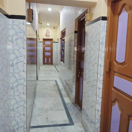 Anirudha Guest House ديغا المظهر الخارجي الصورة